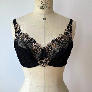 March Sakura Black and Gold Lace Bra